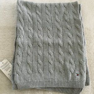 Tommy Hilfiger Light Gray Cable Knit Scarf